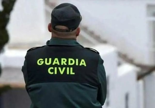 Mata a cuchilladas a su mujer en su vivienda de Cartagena
