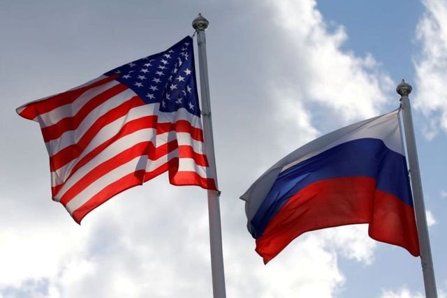 US expels 10 Russian diplomats, imposes new sanctions on over 30 people