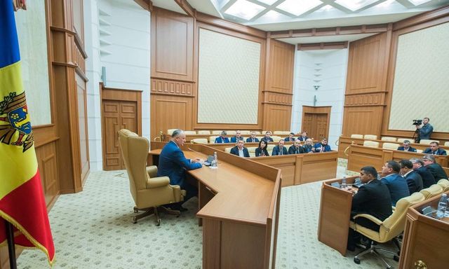 Президент провел встречу с депутатами Народного собрания Гагаузии