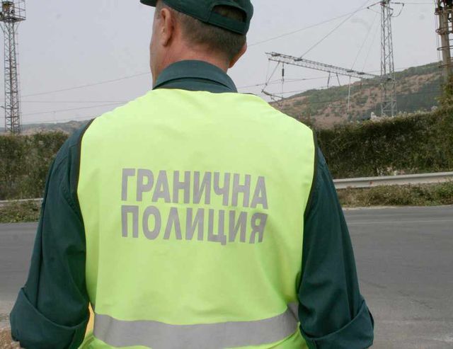 Възстановяват се проверките на ГКПП Стрезимировци и Олтоманци