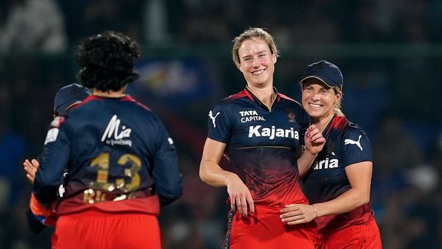 Ellyse Perry’s All-round Heroics Sends Royal Challengers Bangalore To Playoffs