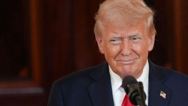 Donald Trump nu exclude ideea de a folosi forța militară pentru a obține controlul Groenlandei