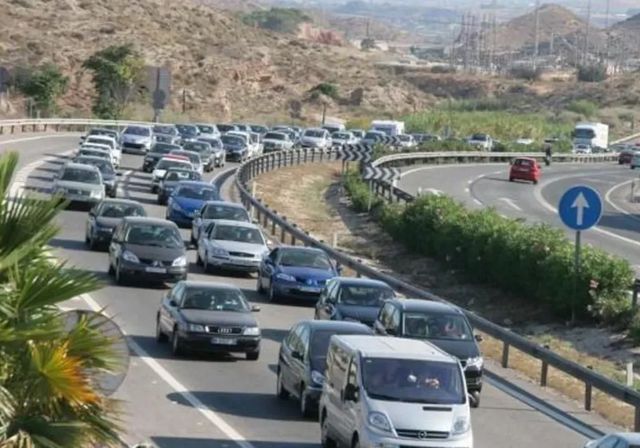 El parque móvil crece un 1,77% en 2025 hasta superar los 34,3 millones de vehículos