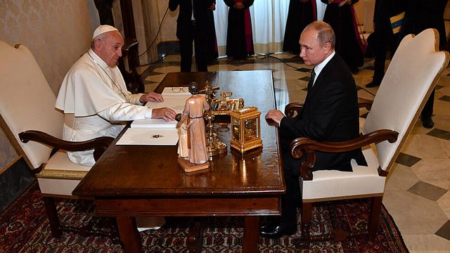 Папата прие Владимир Путин на аудиенция
