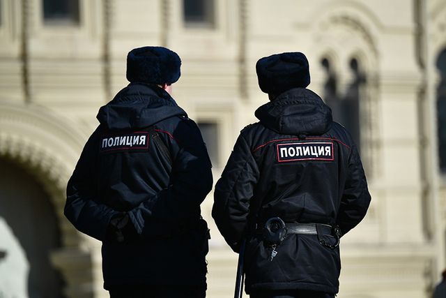 Двух сотрудников аппарата ЛДПР заподозрили в хищении денег партии