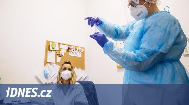 V Česku už dominuje koronavirová varianta delta z 90 procent
