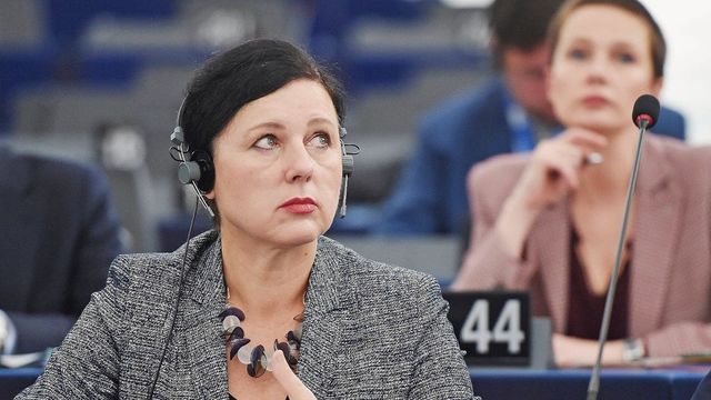 Jourová, nebo Charanzová? Česko může do Evropské komise nabídnout dvě ženy, říká Babiš
