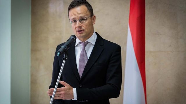 Kedd reggeltől újra üzemel az esztergomi teherkomp