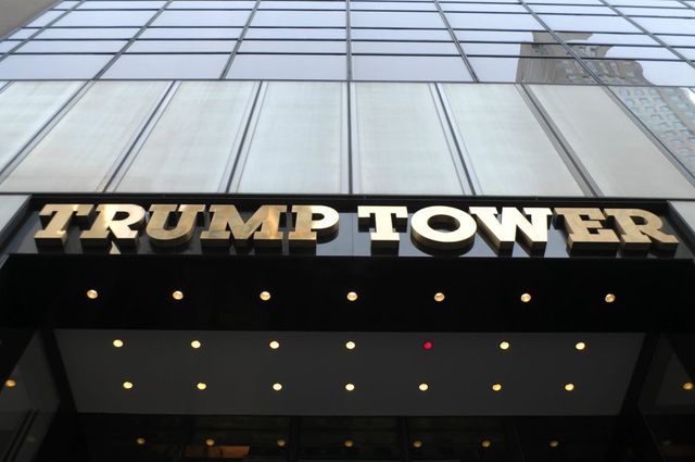 Trump aduce brandul său imobiliar și în România. Unde va fi construit primul Trump Tower