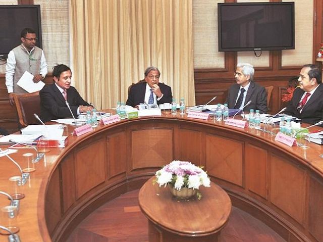 Cabinet extends term of 15th Finance Commission