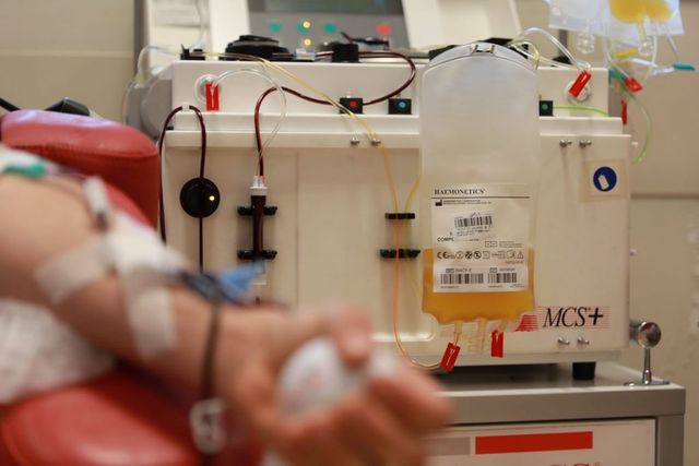 Pacienții vindecați de coronavirus care vor dona plasma vor primi vouchere de 1.000 euro