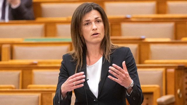 Varga Judit: Kedden a Parlament előtt a rendkívüli jogrend visszavonása