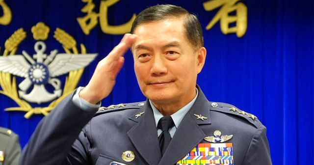 Taiwan top military chief Shen Yi-ming among eight killed after helicopter crashes in mountainous area near Taipei