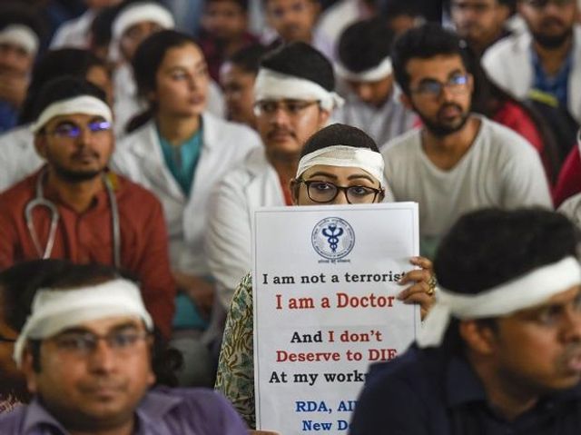 Kolkata HC Refuses To Pass Interim Order On Doctors’ Strike