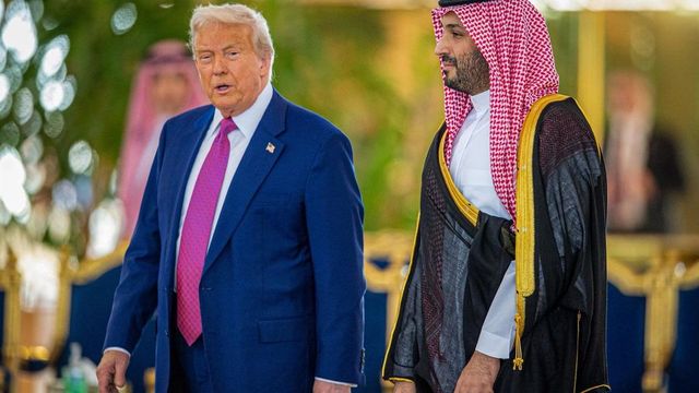 Trump retira las sanciones a Siria y dará una «oportunidad» al nuevo régimen