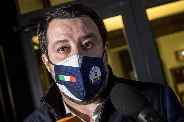 Il processo a Salvini per diffamazione non si ferma, ha deciso il giudice