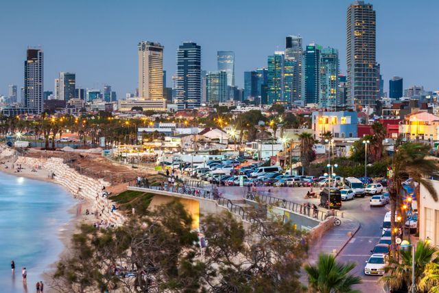 Momentul în care o rachetă balistică lansată din Yemen a lovit aeroportul Ben Gurion, Tel Aviv