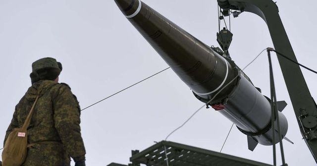 Putyin az európai rakétatelepítések miatt üzent a NATO-nak