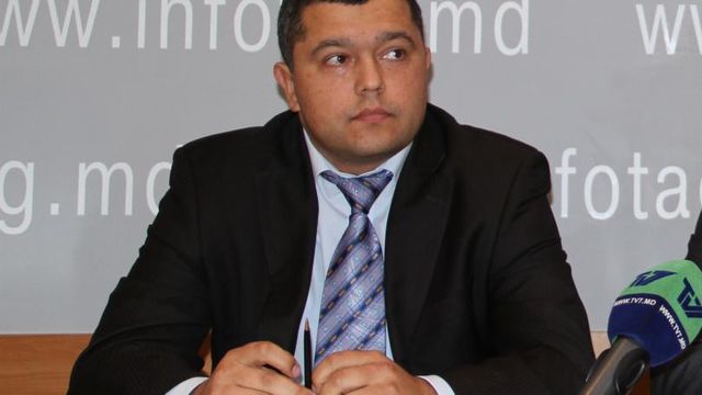 Виорел Мельник сложил мандат депутата