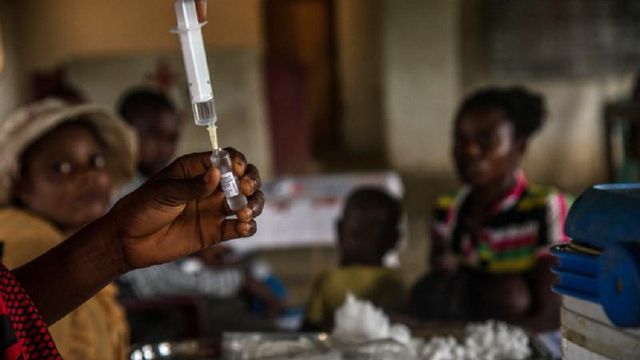 OMS avertizează că lumea este în pragul „eșecului moral” al vaccinurilor