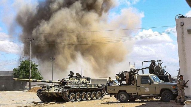 Haftar: 'ora zero' per prendere Tripoli