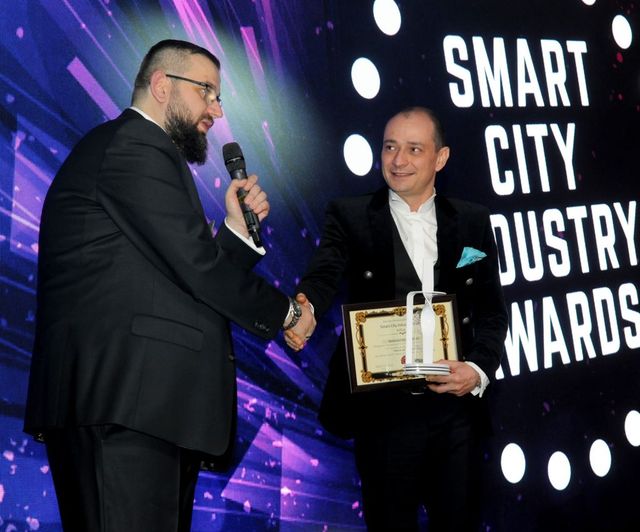 Primarul Sectorului 4, Daniel Băluță, a fost desemnat „Primarul Anului 2019”