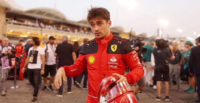 Leclerc può lasciare la Ferrari, svelata la clausola segreta: si deciderà a fine estate