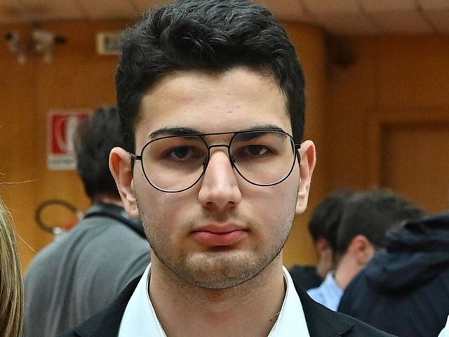 Uccise il padre per difendere la madre, assoluzione definitiva per Alex Cotoia
