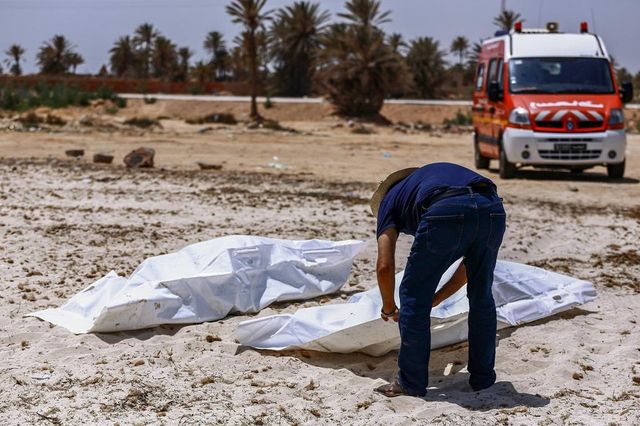 Naufragio Tunisia, recuperati 72 corpi