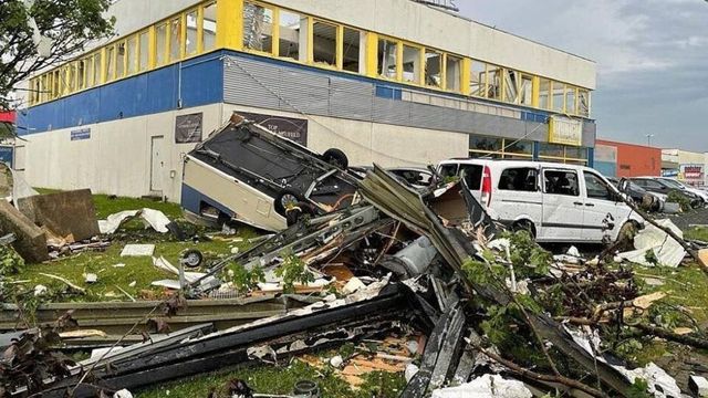 Ötvenhét ember megsérült a németországi viharokban és tornádókban
