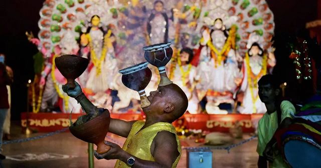 No visitors to be allowed inside Durga Puja pandals this year, says Calcutta High Court