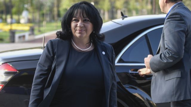 Министър Петкова: Предизборен трик е да се поставя сега въпросът с цената на тока