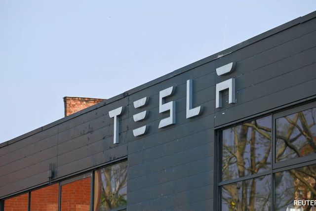 Tesla’s India Head Resigns As Company Prepares For India Entry