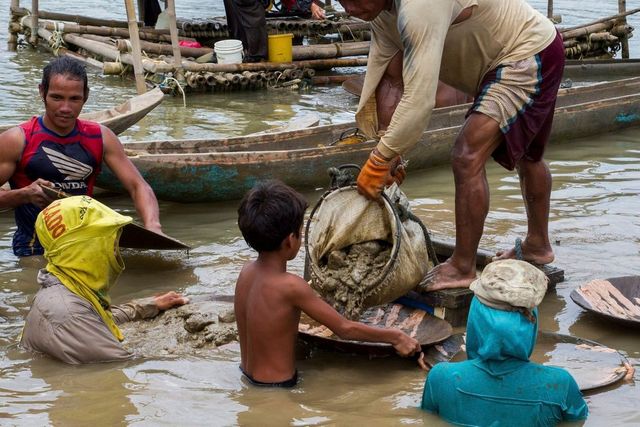 Az ENSZ szerint a járvány miatt jobban terjed a gyermekmunka
