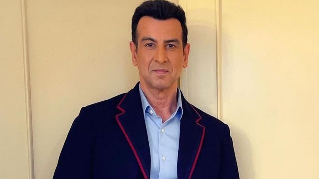 Ronit Roy gets angry as Swiggy delivery person rides on wrong side of road onto oncoming traffic: I almost killed him