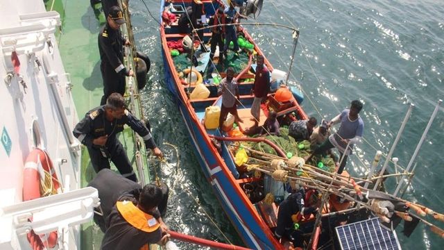 Indian Coast Guard Ship Rescues Stranded Fishermen off Kochi