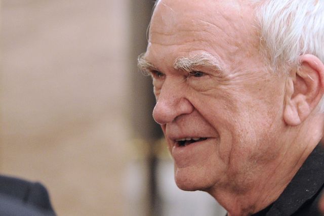 Kundera 40 év után visszakapta cseh állampolgárságát
