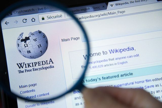 Na protest proti změně autorského práva je vypnuta Wikipedie