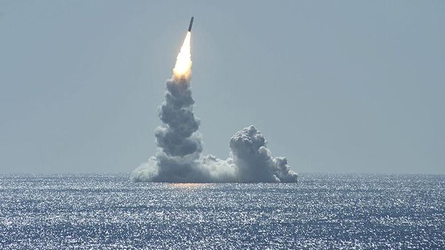 ВМС США провели тестовый запуск баллистической ракеты Trident II