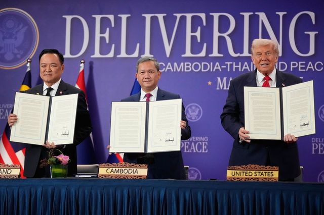 Trump přihlížel podpisu dohody o příměří mezi Thajskem a Kambodžou