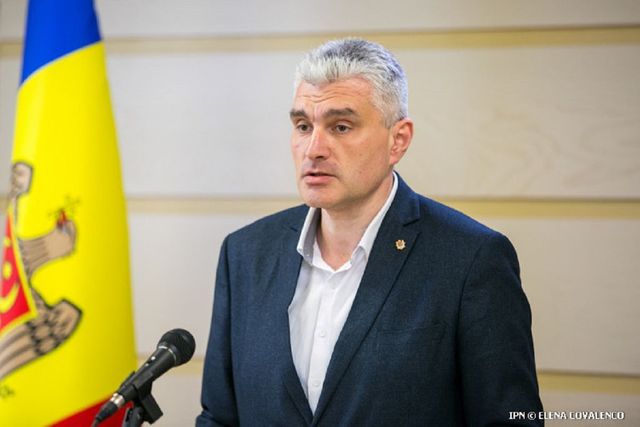 Deputatul Alexandru Slusari spune când va fi publicat raportul comisiei de anchetă privind frauda bancară
