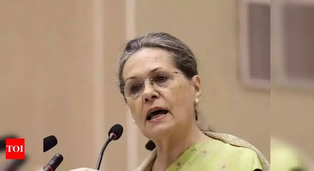 First time such an arrogant govt in power that cannot see sufferings of farmers: Sonia Gandhi