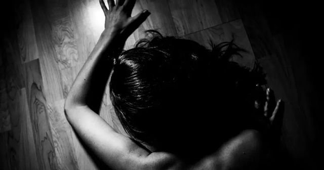 Violena sessuale su una minorenne, arrestato il nonno