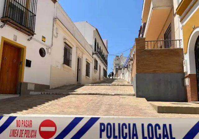 Mueren sepultados dos albañiles de Huétor Tájar en unas obras en Alcalá de Guadaíra