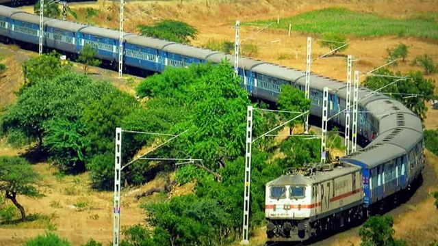 Super Anaconda: Railways joins 3 goods trains to run 2 km long behemoth