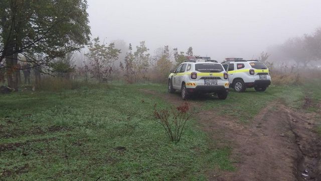 Bărbat de 34 de ani, găsit spânzurat într-un parc din Chișinău