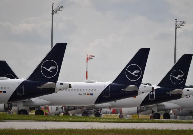 Los drones intrusos cierran el aeropuerto de Munich mientras Europa busca sus bases de lanzamiento