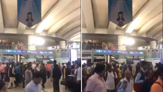 ‘Goli Maaro’ Slogans at Delhi’s Rajiv Chowk Metro Station, 6 Held