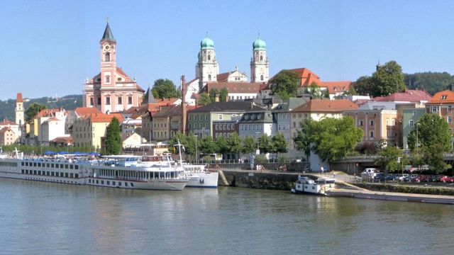 Auto su folla in Germania, 3 feriti gravi