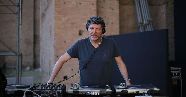 Morto Claudio Coccoluto, il celebre dj è morto a 59 anni